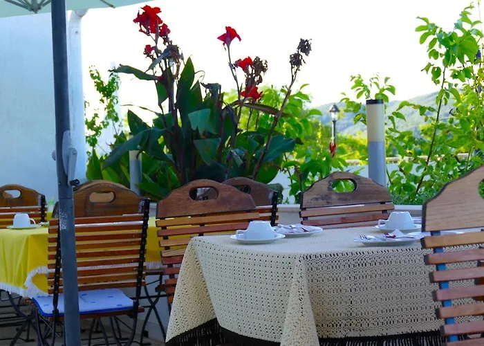 Garni Stefi! Couette-café Supetarska Draga