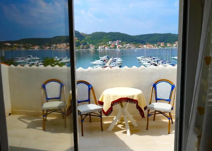 Garni Stefi! Supetarska Draga